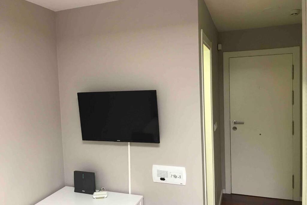 Loft Con Entrada Autonoma/Terraza/Wifi En Centro Leilighet La Coruña Eksteriør bilde